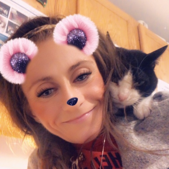 Meet your Posher, Shawnee - Picture 1 of 1